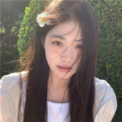 跪毯旁的眼泪
